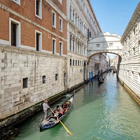 Residenza Tiziana Lägenhet Venedig